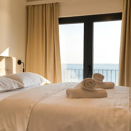 Newly Built Marvista With 4 Bedrooms,infinity Pool & Stunning Sea And Mountain Views *