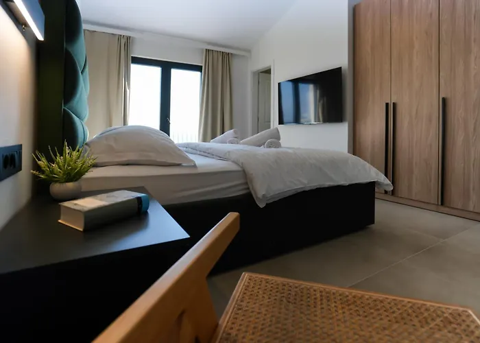 Newly Built Marvista With 4 Bedrooms,infinity Pool & Stunning Sea And Mountain Views Villa *