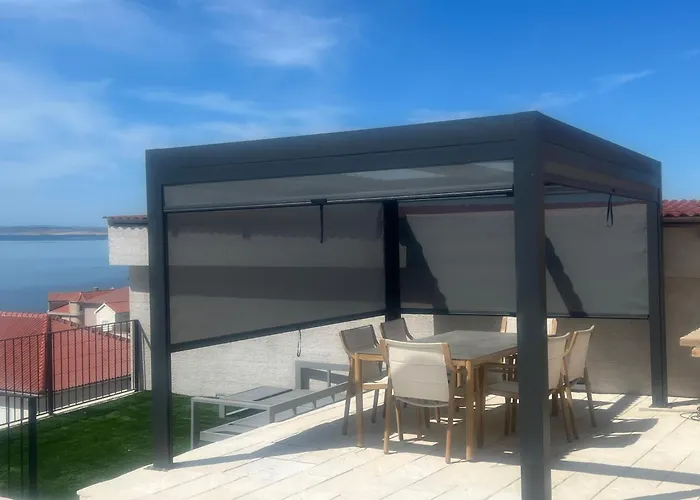 Newly Built Marvista With 4 Bedrooms,infinity Pool & Stunning Sea And Mountain Views * Rtina
