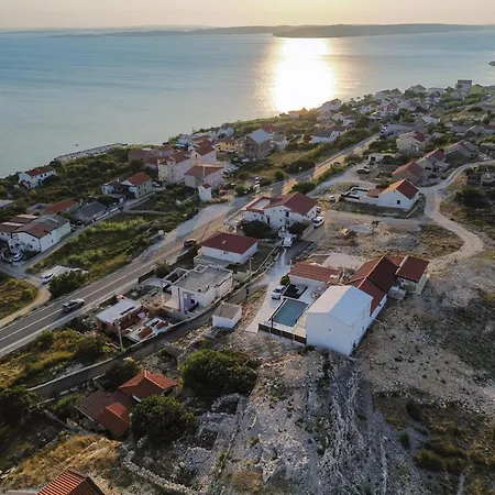 Vila Newly Built Marvista With 4 Bedrooms,infinity Pool & Stunning Sea And Mountain Views *
