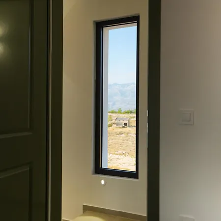 Newly Built Marvista With 4 Bedrooms,infinity Pool & Stunning Sea And Mountain Views Вилла