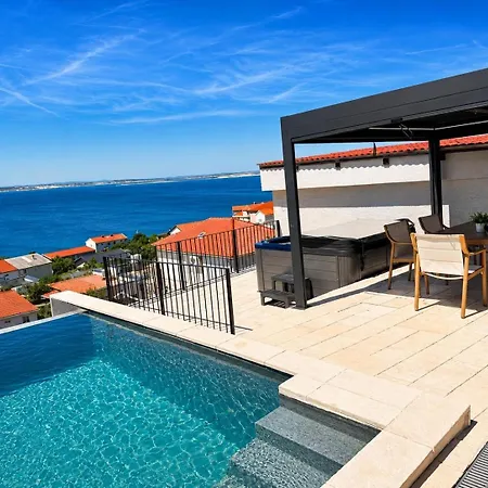 Newly Built Marvista With 4 Bedrooms,infinity Pool & Stunning Sea And Mountain Views Vila
